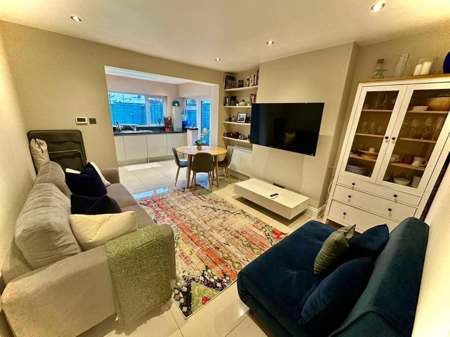 Lovely 2 Bedroom Ground Floor Flat With Garden. London Exterior foto