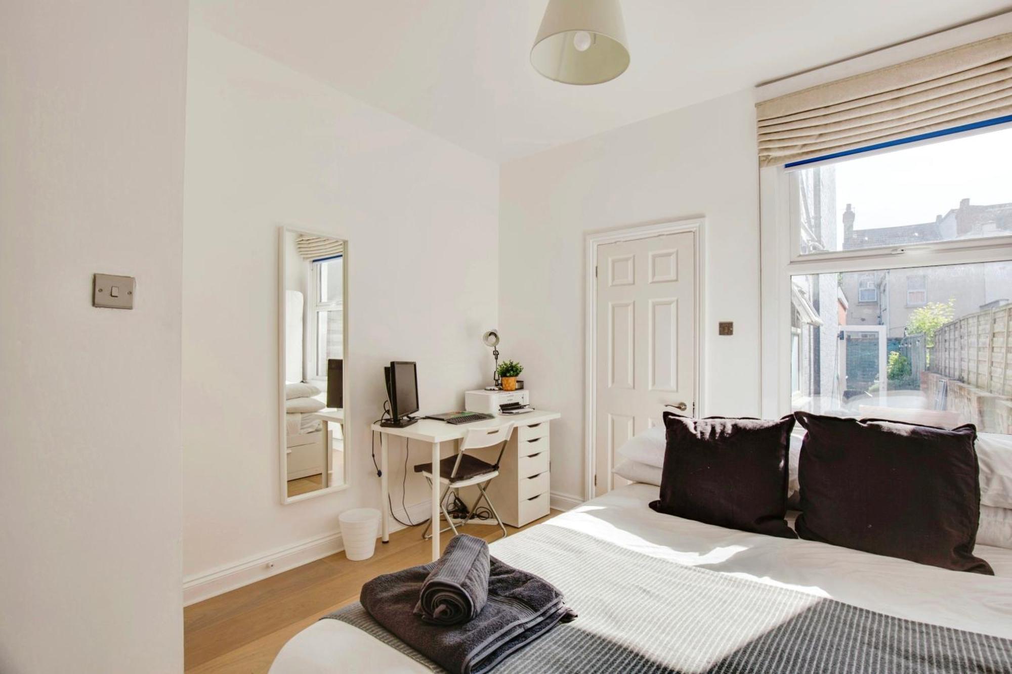 Lovely 2 Bedroom Ground Floor Flat With Garden. London Exterior foto